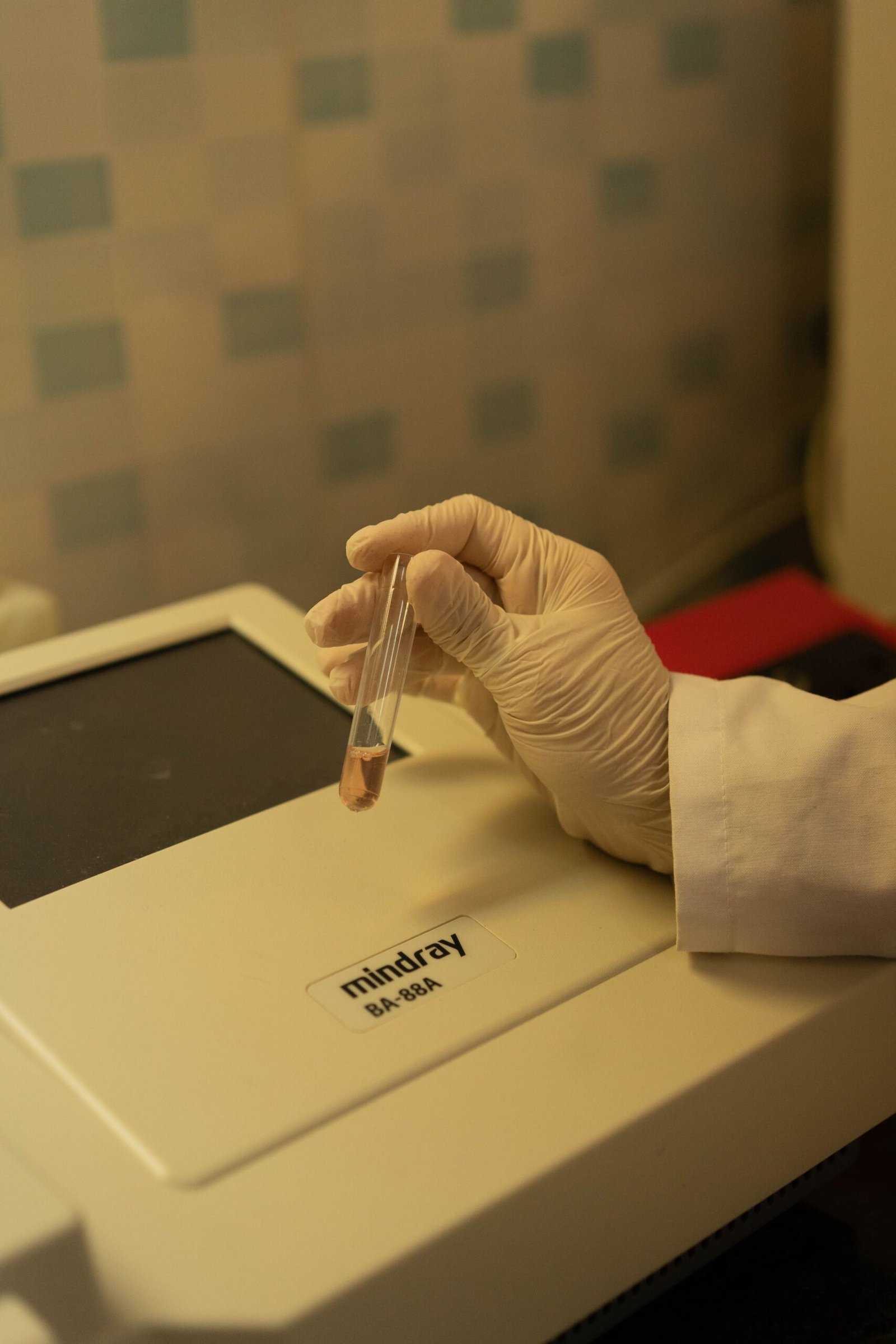 ¿Qué es un laboratorio de referencia? Función, beneficios y cuándo recurrir a uno